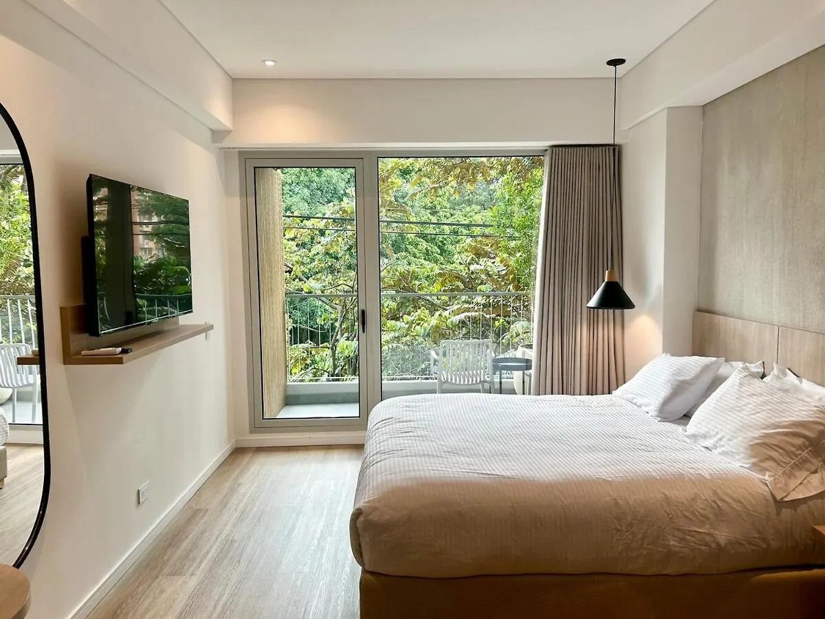 Moderno Apartaestudio Con Balcon En Laureles Medellin Apartment