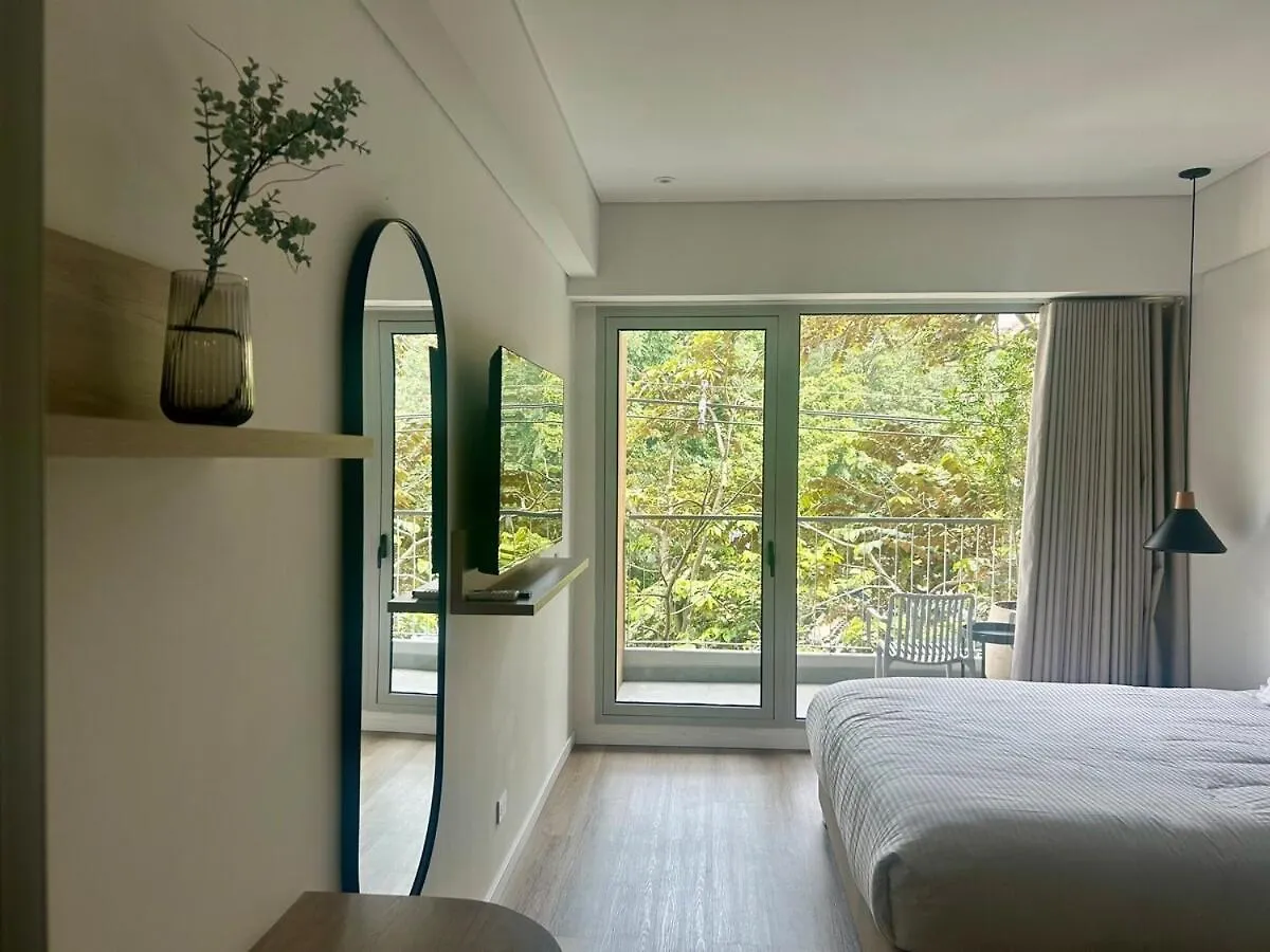 Moderno Apartaestudio Con Balcon En Laureles Medellin Colombia