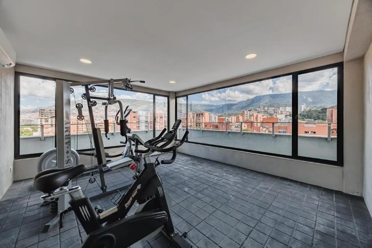 Moderno Apartaestudio Con Balcon En Laureles Medellin 0*,