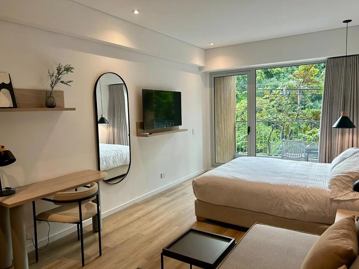 Moderno Apartaestudio Con Balcon En Laureles Medellin